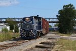 1501 rolls through the west side of Port Huron with cars for CN